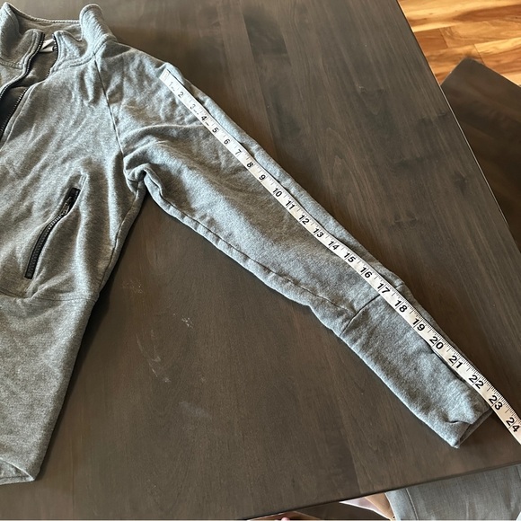 Cabi Gray Full Zip Collared Sweatshirt Small - Picture 9 of 9